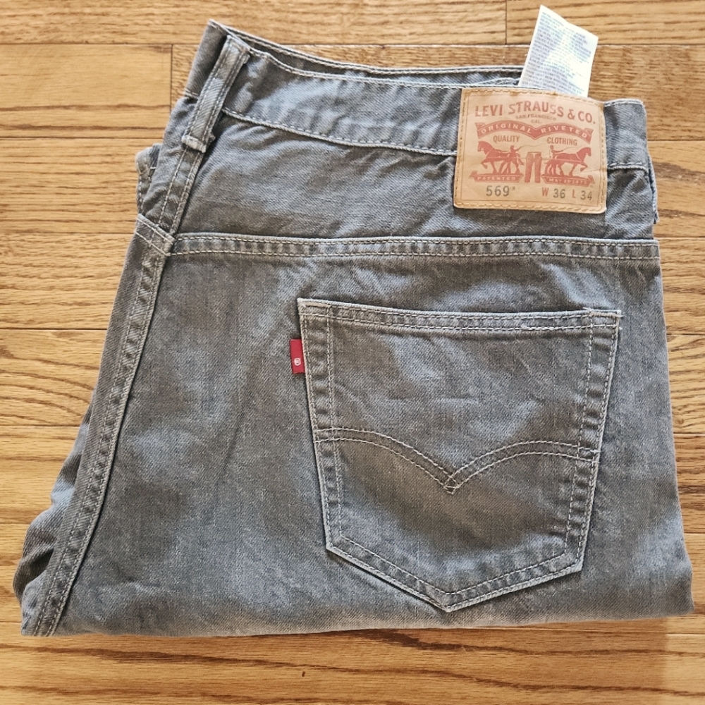 Gray 569 Levi’s 36x34